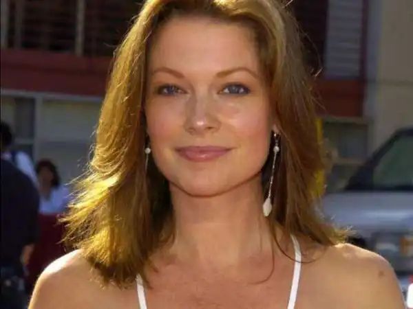 Actress Lisa Lynn Masters; is dead